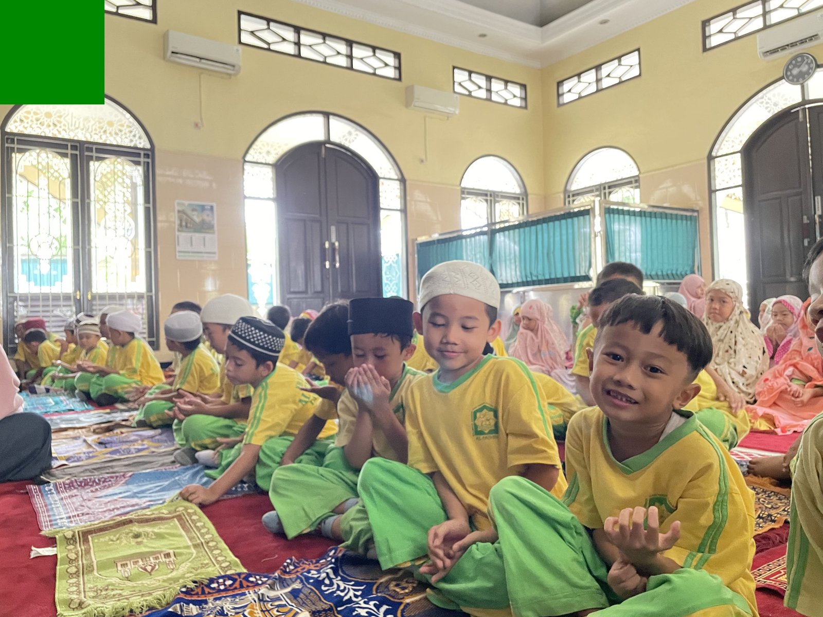 Praktik Ibadah di Masjid/Musala Bersama Peserta Didik TKIT Al Fathin