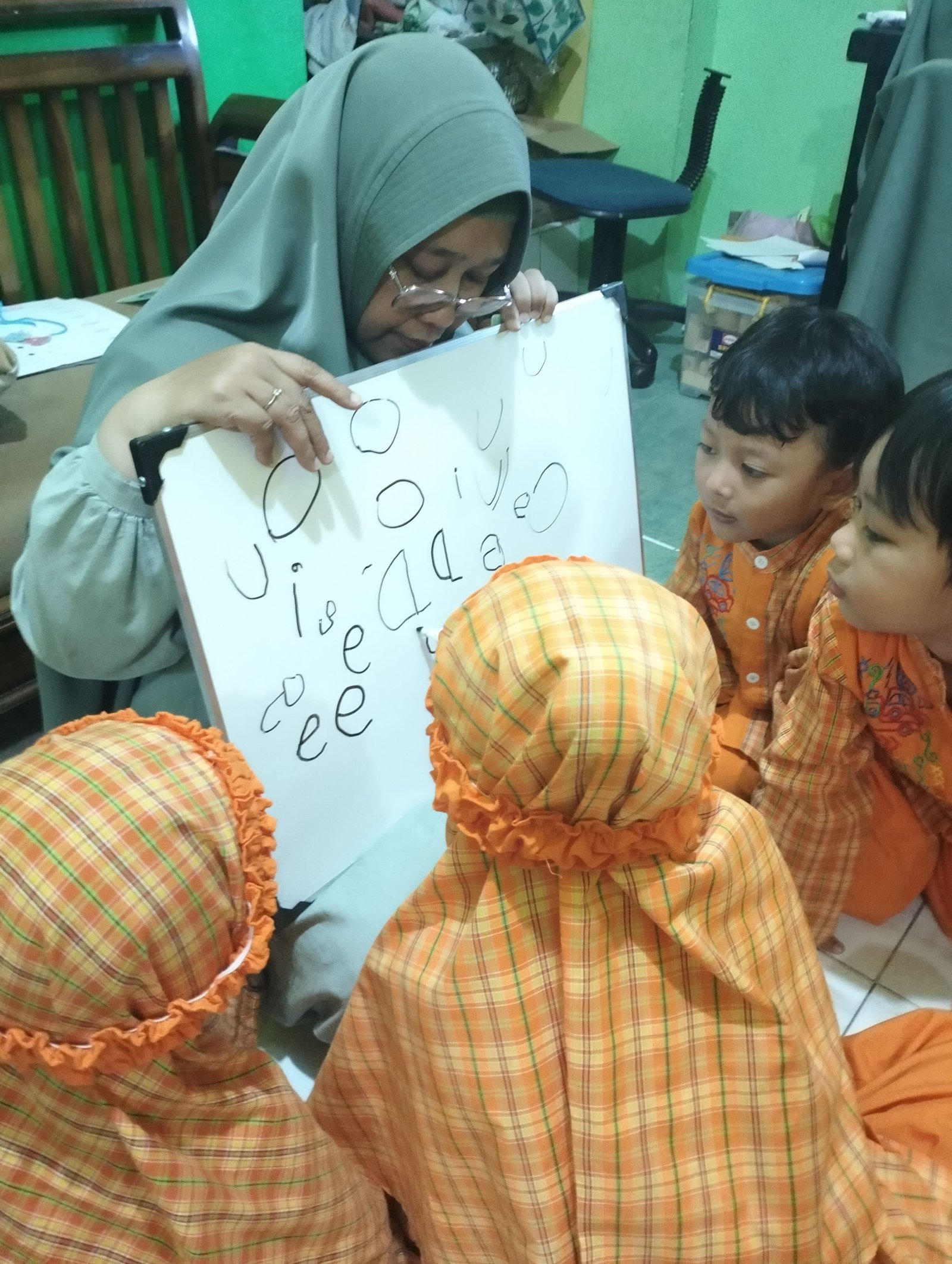 Belajar Membaca dan Menulis dengan Cara Menyenangkan