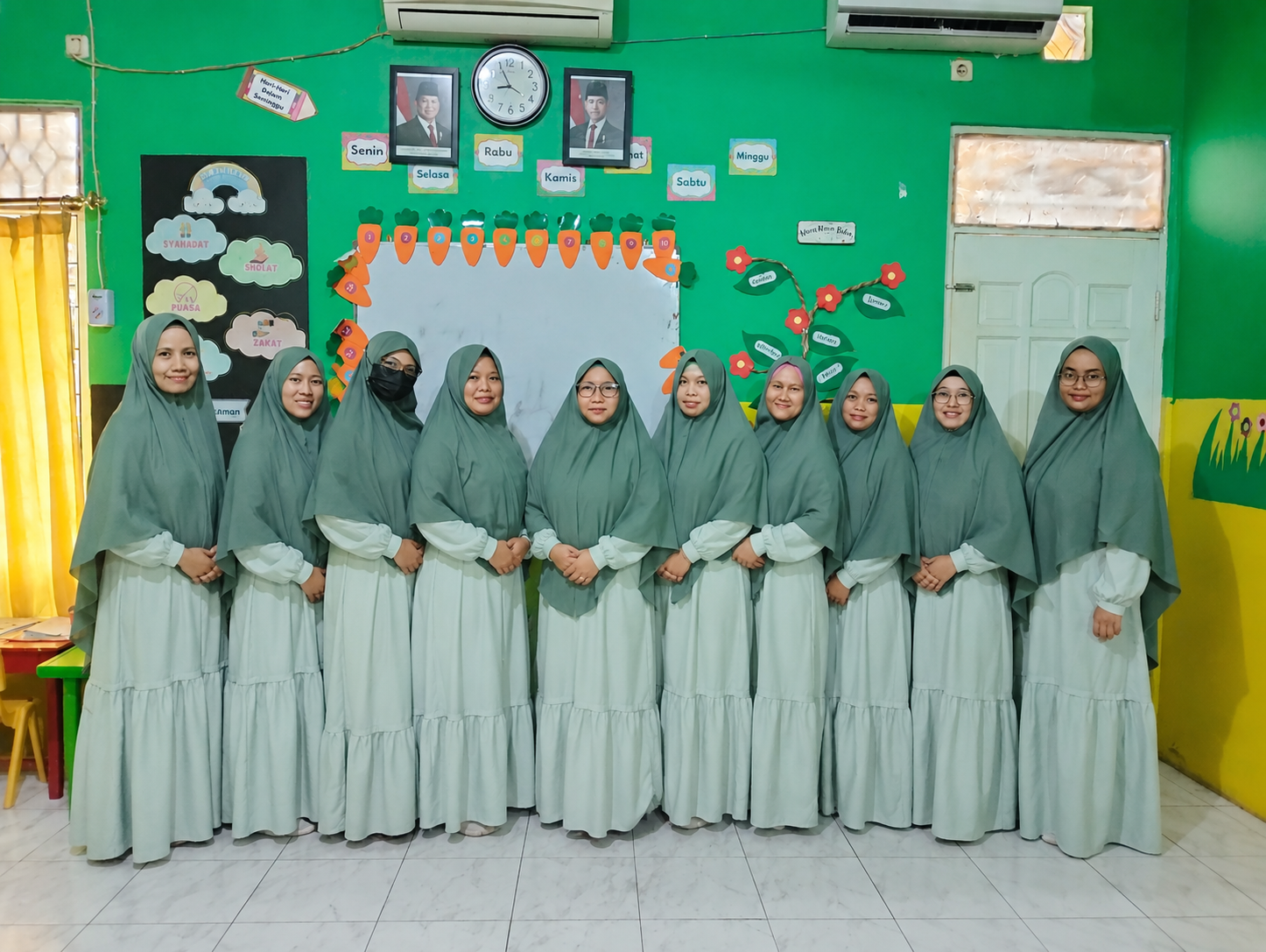 Guru dan staff TKIT Al-Fathin